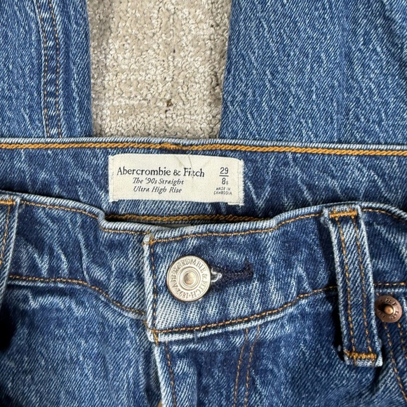 Abercrombie and Fitch The 90s Straight Ultra High Rise Distressed Boho Jean 29/8 - Picture 3 of 8